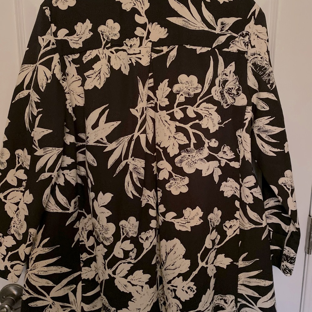 Dress jacket for spring or fall - Picture 2 of 6